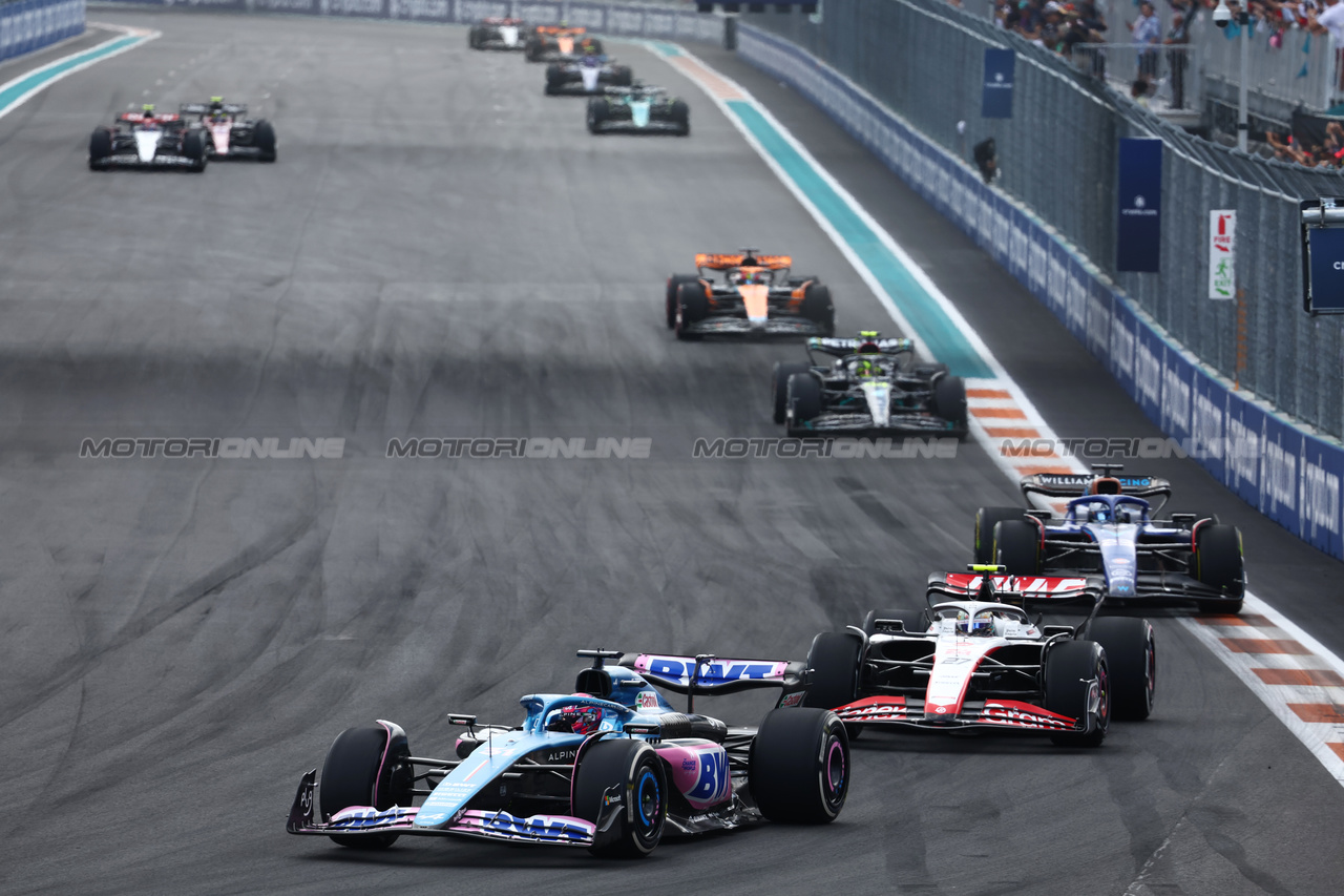 GP MIAMI, Esteban Ocon (FRA) Alpine F1 Team A523.

07.05.2023. Formula 1 World Championship, Rd 5, Miami Grand Prix, Miami, Florida, USA, Gara Day.

- www.xpbimages.com, EMail: requests@xpbimages.com ¬© Copyright: Batchelor / XPB Images