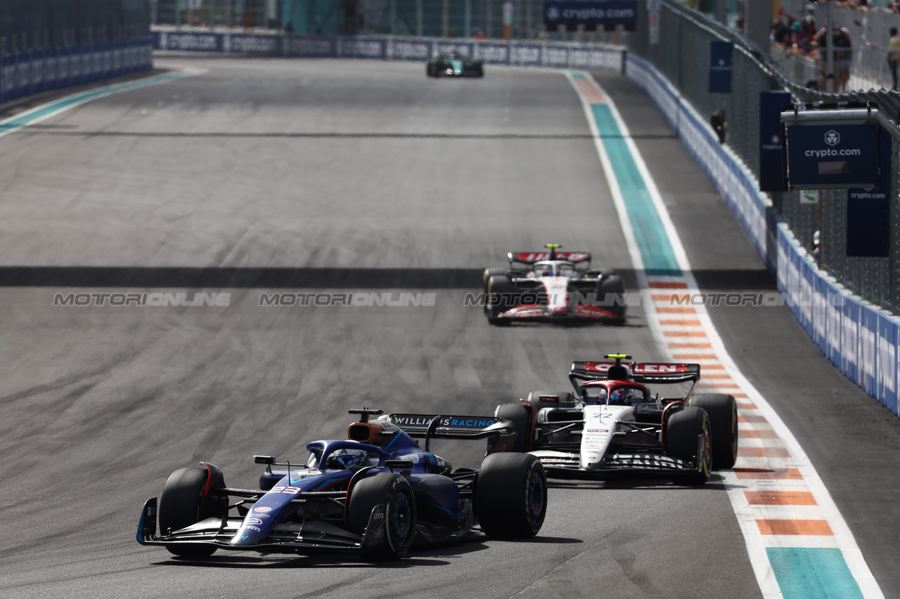 GP MIAMI, Alexander Albon (THA) Williams Racing FW44.
07.05.2023. Formula 1 World Championship, Rd 5, Miami Grand Prix, Miami, Florida, USA, Gara Day.
- www.xpbimages.com, EMail: requests@xpbimages.com ¬© Copyright: Batchelor / XPB Images