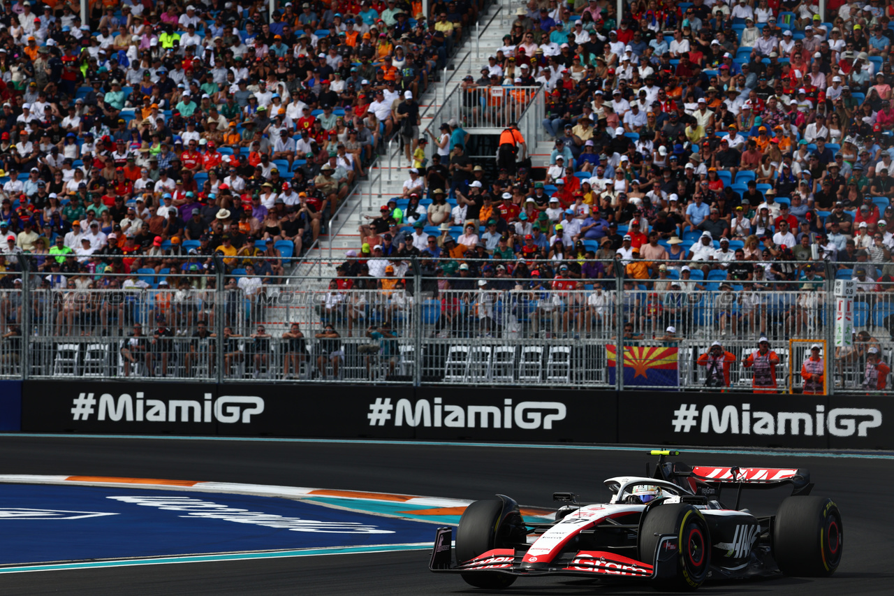 GP MIAMI, Kevin Magnussen (DEN) Haas VF-23.
07.05.2023. Formula 1 World Championship, Rd 5, Miami Grand Prix, Miami, Florida, USA, Gara Day.
- www.xpbimages.com, EMail: requests@xpbimages.com ¬© Copyright: Batchelor / XPB Images