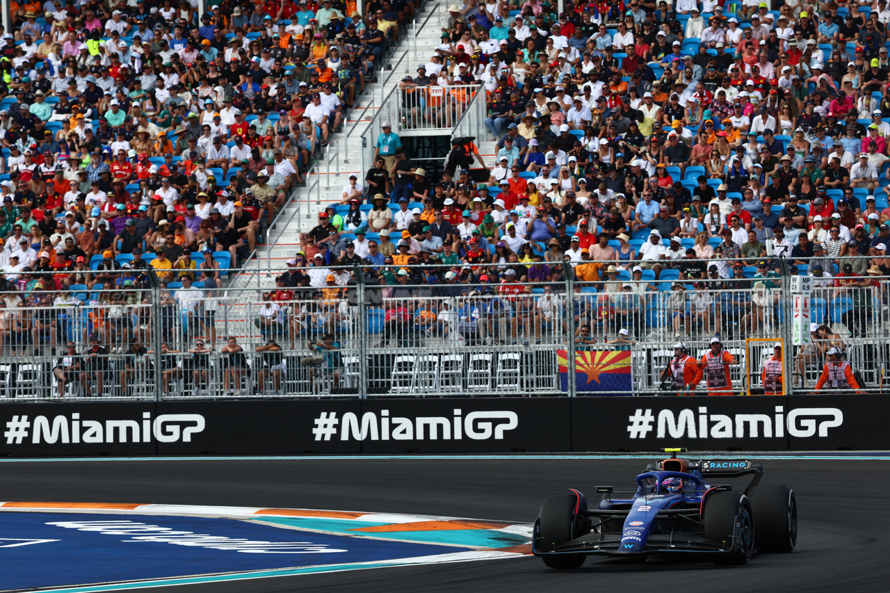 GP MIAMI, Logan Sargeant (USA) Williams Racing FW45.
07.05.2023. Formula 1 World Championship, Rd 5, Miami Grand Prix, Miami, Florida, USA, Gara Day.
- www.xpbimages.com, EMail: requests@xpbimages.com ¬© Copyright: Batchelor / XPB Images