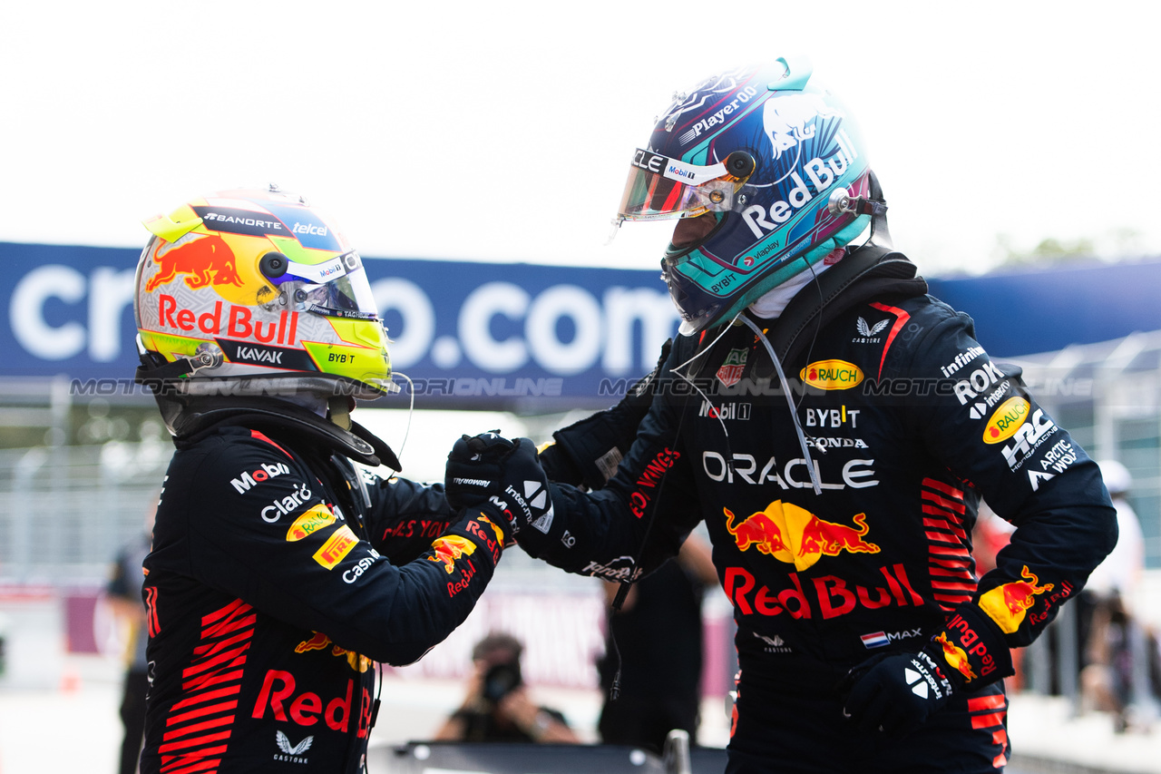 GP MIAMI, 2nd place Sergio Perez (MEX) Red Bull Racing with 1st place Max Verstappen (NLD) Red Bull Racing.
07.05.2023. Formula 1 World Championship, Rd 5, Miami Grand Prix, Miami, Florida, USA, Gara Day.
- www.xpbimages.com, EMail: requests@xpbimages.com ¬© Copyright: Batchelor / XPB Images