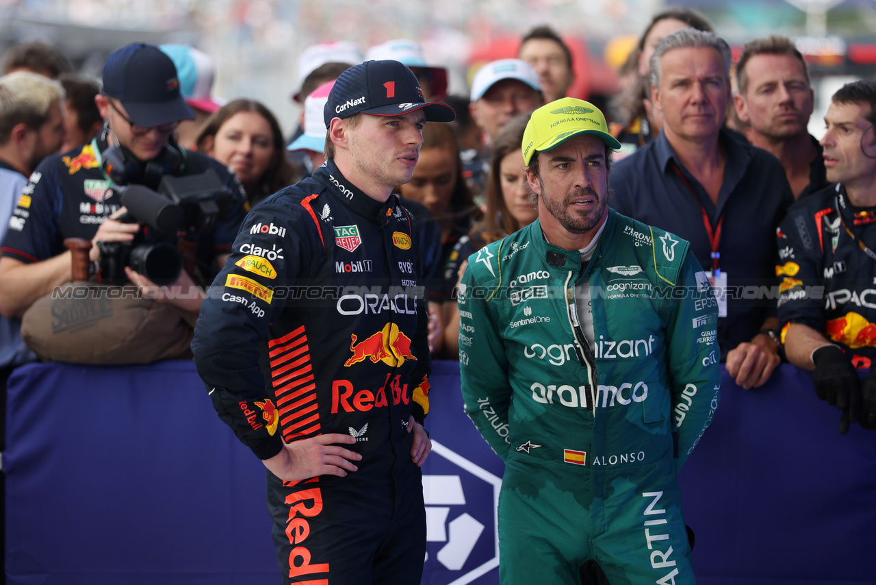 GP MIAMI, (L to R): vincitore Max Verstappen (NLD) Red Bull Racing with third placed Fernando Alonso (ESP) Aston Martin F1 Team in parc ferme.

07.05.2023. Formula 1 World Championship, Rd 5, Miami Grand Prix, Miami, Florida, USA, Gara Day.

 - www.xpbimages.com, EMail: requests@xpbimages.com ¬© Copyright: Gilbert / XPB Images