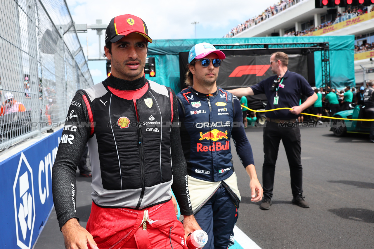 GP MIAMI, Carlos Sainz Jr (ESP) Ferrari.
07.05.2023. Formula 1 World Championship, Rd 5, Miami Grand Prix, Miami, Florida, USA, Gara Day.
- www.xpbimages.com, EMail: requests@xpbimages.com ¬© Copyright: Batchelor / XPB Images