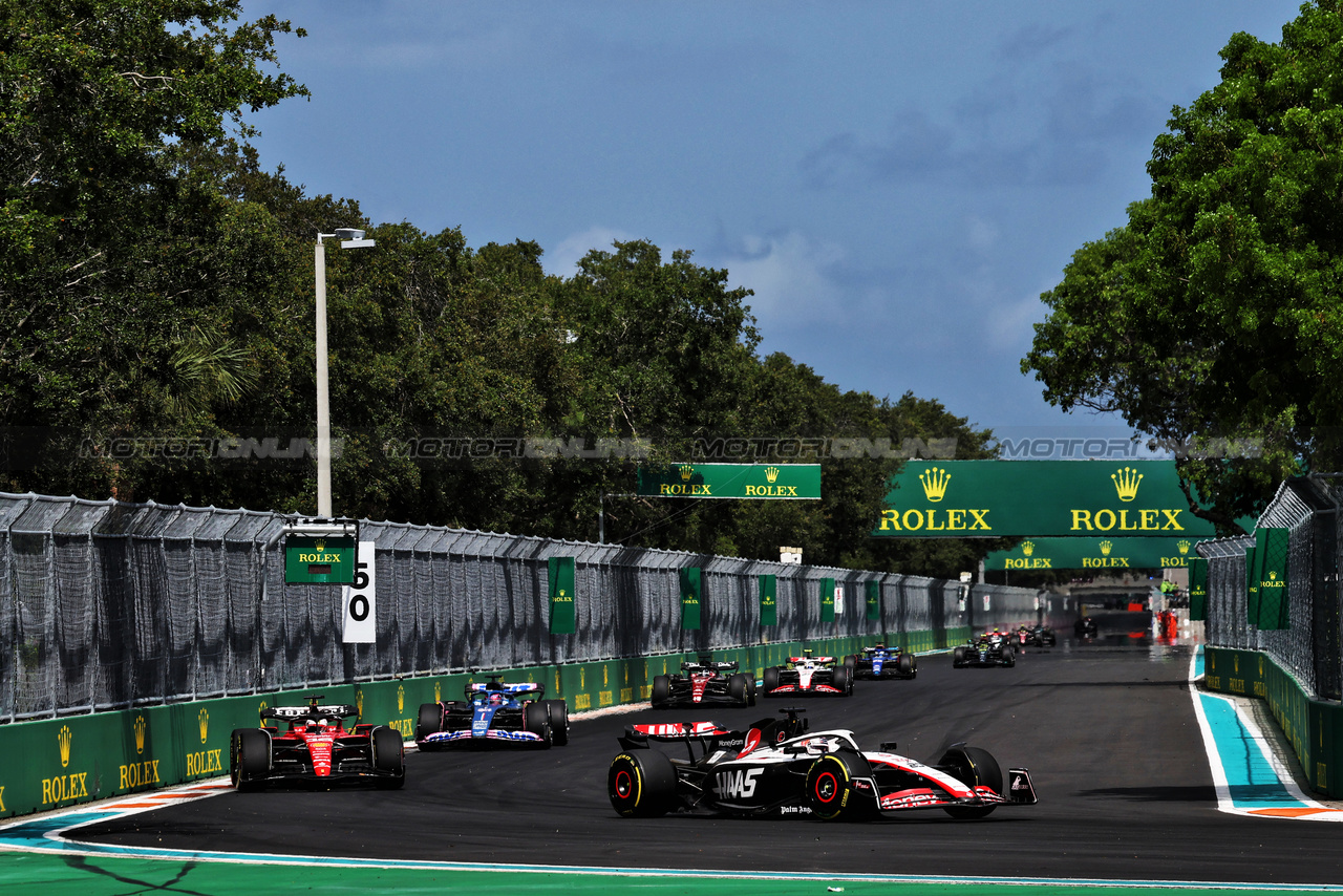 GP MIAMI, Nico Hulkenberg (GER) Haas VF-23.

07.05.2023. Formula 1 World Championship, Rd 5, Miami Grand Prix, Miami, Florida, USA, Gara Day.

- www.xpbimages.com, EMail: requests@xpbimages.com ¬© Copyright: Moy / XPB Images