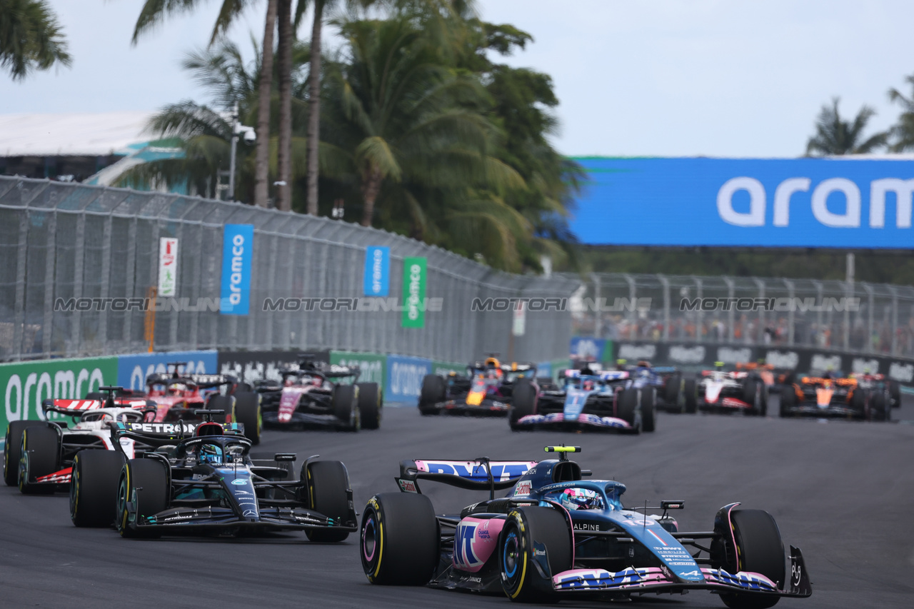 GP MIAMI, Pierre Gasly (FRA) Alpine F1 Team A523 at the partenza of the race.

07.05.2023. Formula 1 World Championship, Rd 5, Miami Grand Prix, Miami, Florida, USA, Gara Day.

- www.xpbimages.com, EMail: requests@xpbimages.com ¬© Copyright: Bearne / XPB Images