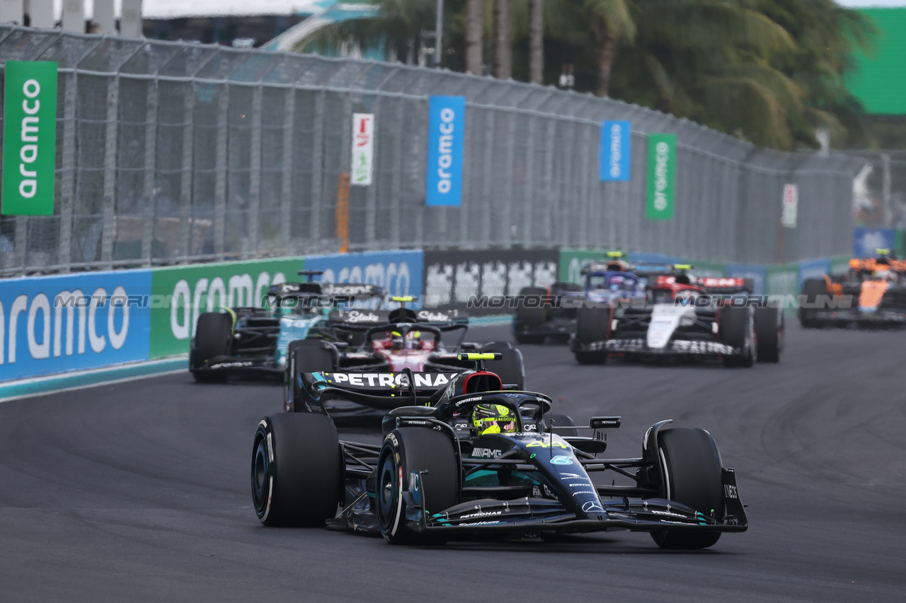 GP MIAMI, Lewis Hamilton (GBR) Mercedes AMG F1 W14 at the partenza of the race.

07.05.2023. Formula 1 World Championship, Rd 5, Miami Grand Prix, Miami, Florida, USA, Gara Day.

- www.xpbimages.com, EMail: requests@xpbimages.com ¬© Copyright: Bearne / XPB Images