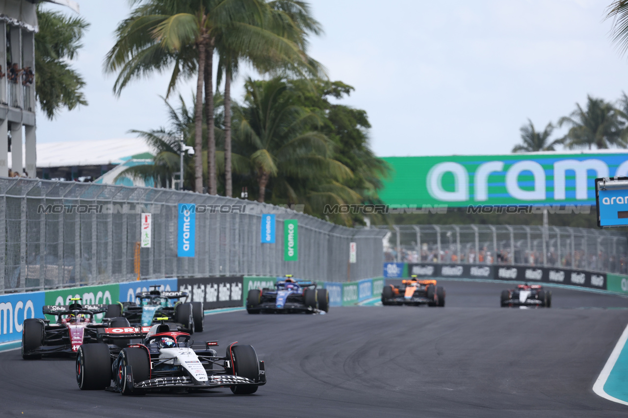 GP MIAMI, Nico Hulkenberg (GER) Haas VF-23.

07.05.2023. Formula 1 World Championship, Rd 5, Miami Grand Prix, Miami, Florida, USA, Gara Day.

- www.xpbimages.com, EMail: requests@xpbimages.com ¬© Copyright: Bearne / XPB Images