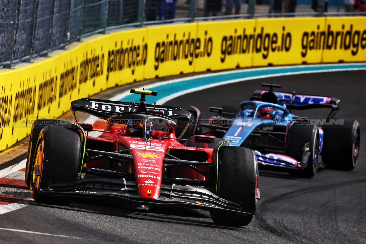 GP MIAMI, Carlos Sainz Jr (ESP) Ferrari SF-23.

07.05.2023. Formula 1 World Championship, Rd 5, Miami Grand Prix, Miami, Florida, USA, Gara Day.

 - www.xpbimages.com, EMail: requests@xpbimages.com ¬© Copyright: Coates / XPB Images