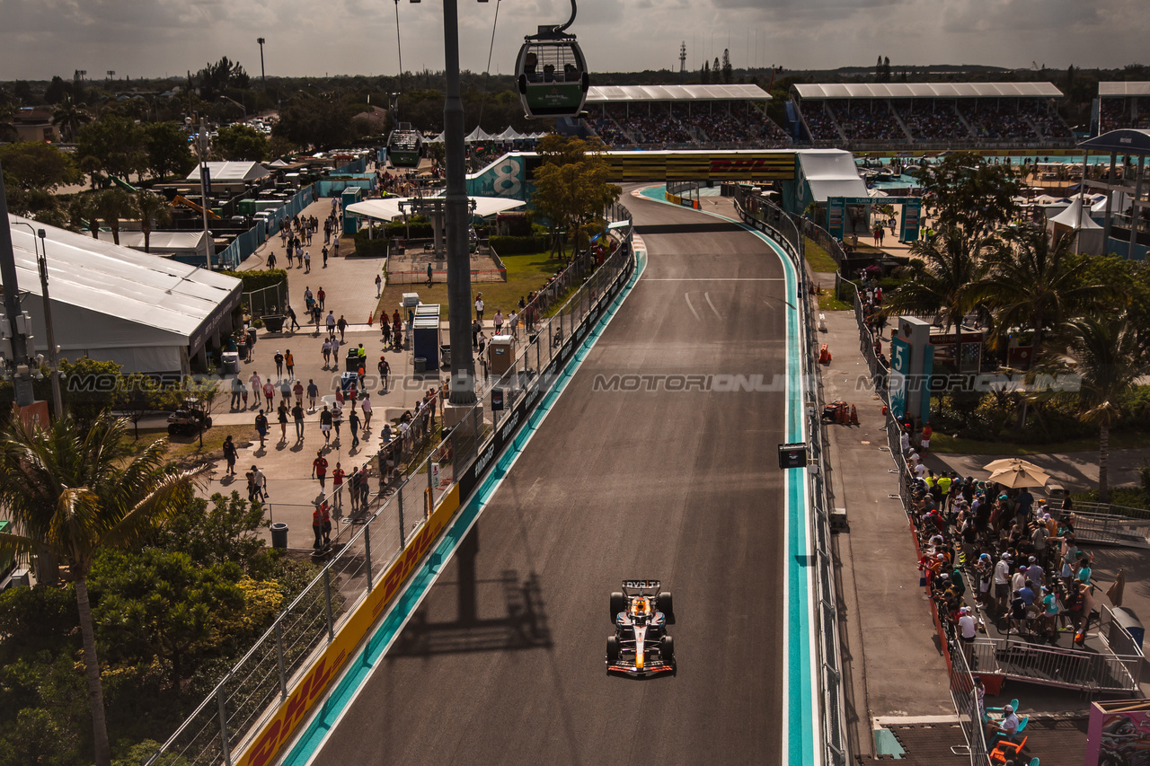 GP MIAMI, Max Verstappen (NLD) Red Bull Racing RB19.

07.05.2023. Formula 1 World Championship, Rd 5, Miami Grand Prix, Miami, Florida, USA, Gara Day.

- www.xpbimages.com, EMail: requests@xpbimages.com ¬© Copyright: Bearne / XPB Images