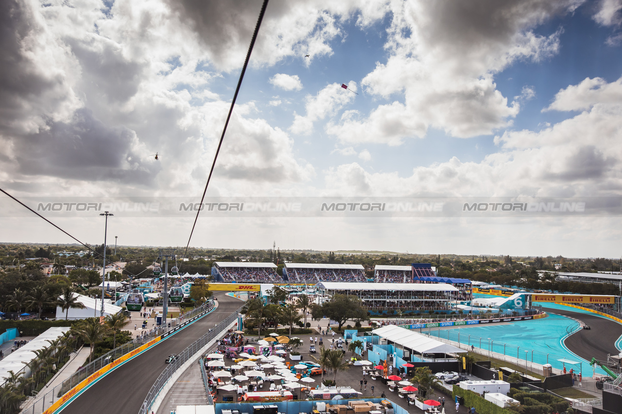 GP MIAMI, Lance Stroll (CDN) Aston Martin F1 Team AMR23.

07.05.2023. Formula 1 World Championship, Rd 5, Miami Grand Prix, Miami, Florida, USA, Gara Day.

- www.xpbimages.com, EMail: requests@xpbimages.com ¬© Copyright: Bearne / XPB Images