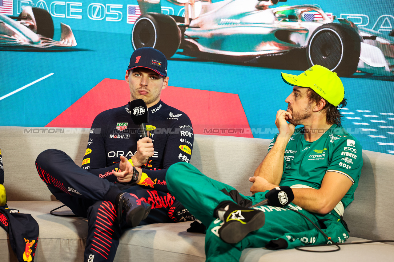 GP MIAMI, (L to R): Max Verstappen (NLD) Red Bull Racing e Fernando Alonso (ESP) Aston Martin F1 Team in the post race FIA Press Conference.

07.05.2023. Formula 1 World Championship, Rd 5, Miami Grand Prix, Miami, Florida, USA, Gara Day.

- www.xpbimages.com, EMail: requests@xpbimages.com ¬© Copyright: XPB Images