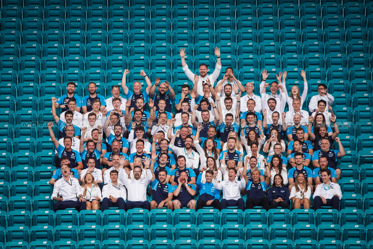 GP MIAMI, Williams Racing Team Photograph.

07.05.2023. Formula 1 World Championship, Rd 5, Miami Grand Prix, Miami, Florida, USA, Gara Day.

- www.xpbimages.com, EMail: requests@xpbimages.com ¬© Copyright: Bearne / XPB Images