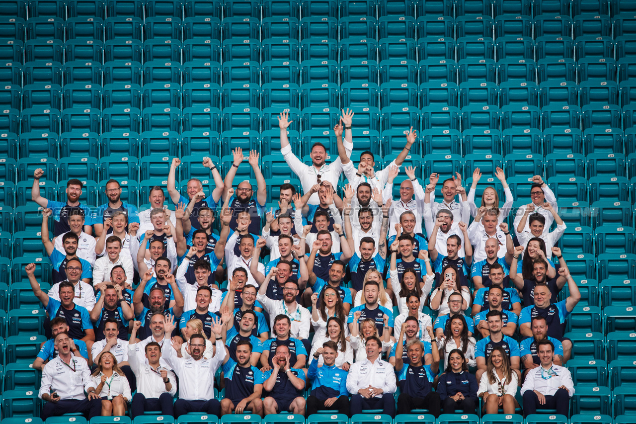 GP MIAMI, Williams Racing Team Photograph.

07.05.2023. Formula 1 World Championship, Rd 5, Miami Grand Prix, Miami, Florida, USA, Gara Day.

- www.xpbimages.com, EMail: requests@xpbimages.com ¬© Copyright: Bearne / XPB Images