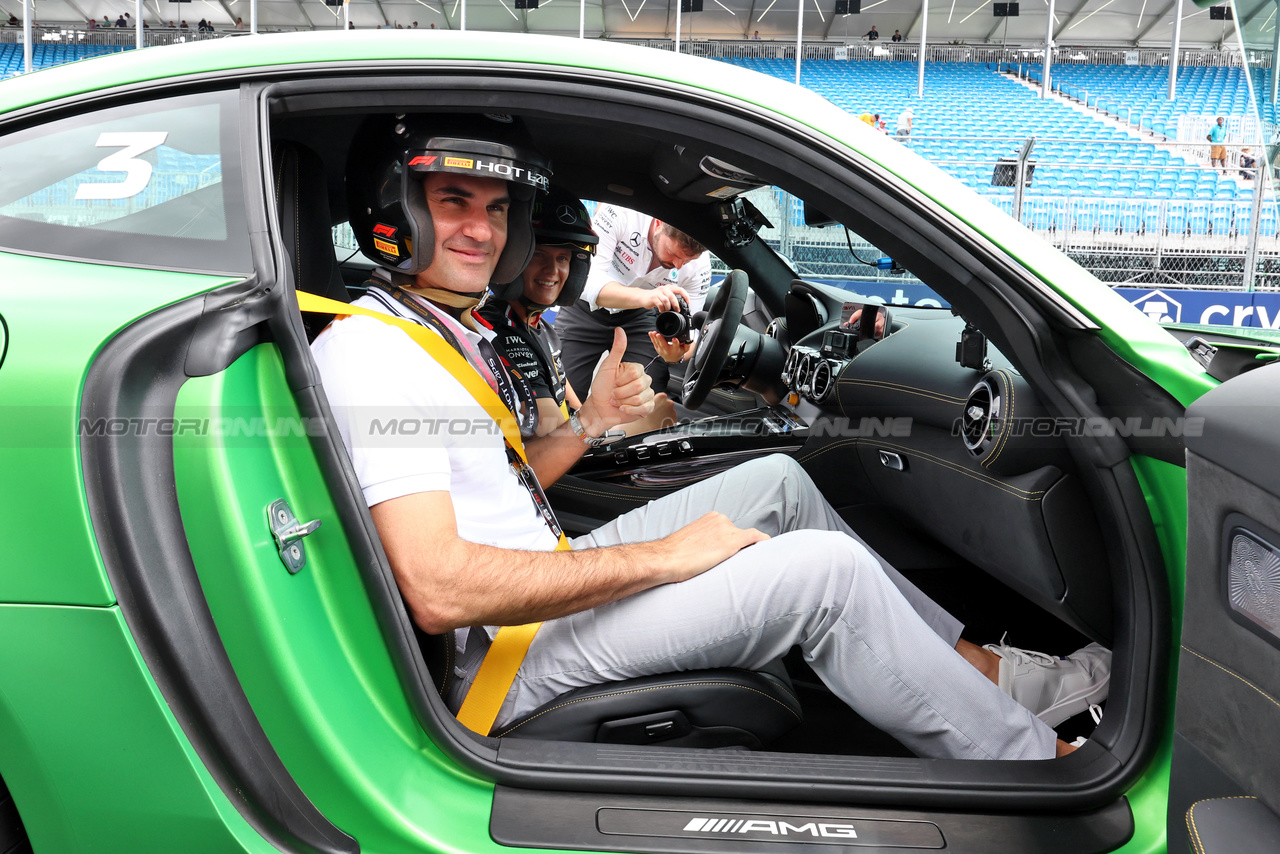 GP MIAMI, Roger Federer (SUI) Tennis Player - Pirelli Hot Laps.

07.05.2023. Formula 1 World Championship, Rd 5, Miami Grand Prix, Miami, Florida, USA, Gara Day.

- www.xpbimages.com, EMail: requests@xpbimages.com ¬© Copyright: Moy / XPB Images