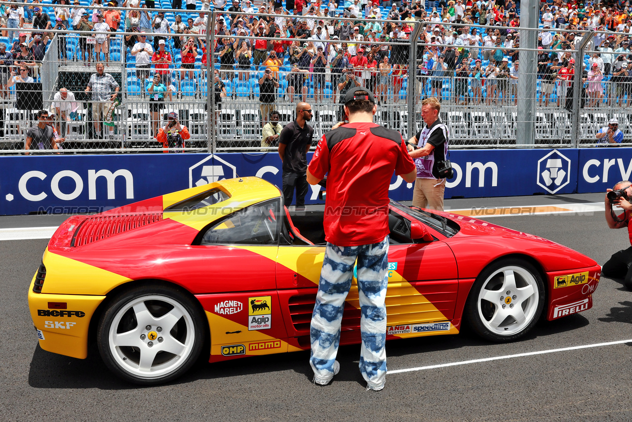 GP MIAMI, Charles Leclerc (MON) Ferrari on the drivers' parade.

07.05.2023. Formula 1 World Championship, Rd 5, Miami Grand Prix, Miami, Florida, USA, Gara Day.

- www.xpbimages.com, EMail: requests@xpbimages.com ¬© Copyright: Batchelor / XPB Images