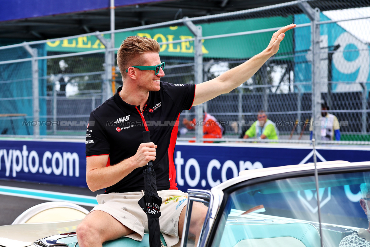 GP MIAMI, Nico Hulkenberg (GER) Haas F1 Team on the drivers' parade.

07.05.2023. Formula 1 World Championship, Rd 5, Miami Grand Prix, Miami, Florida, USA, Gara Day.

- www.xpbimages.com, EMail: requests@xpbimages.com ¬© Copyright: Batchelor / XPB Images