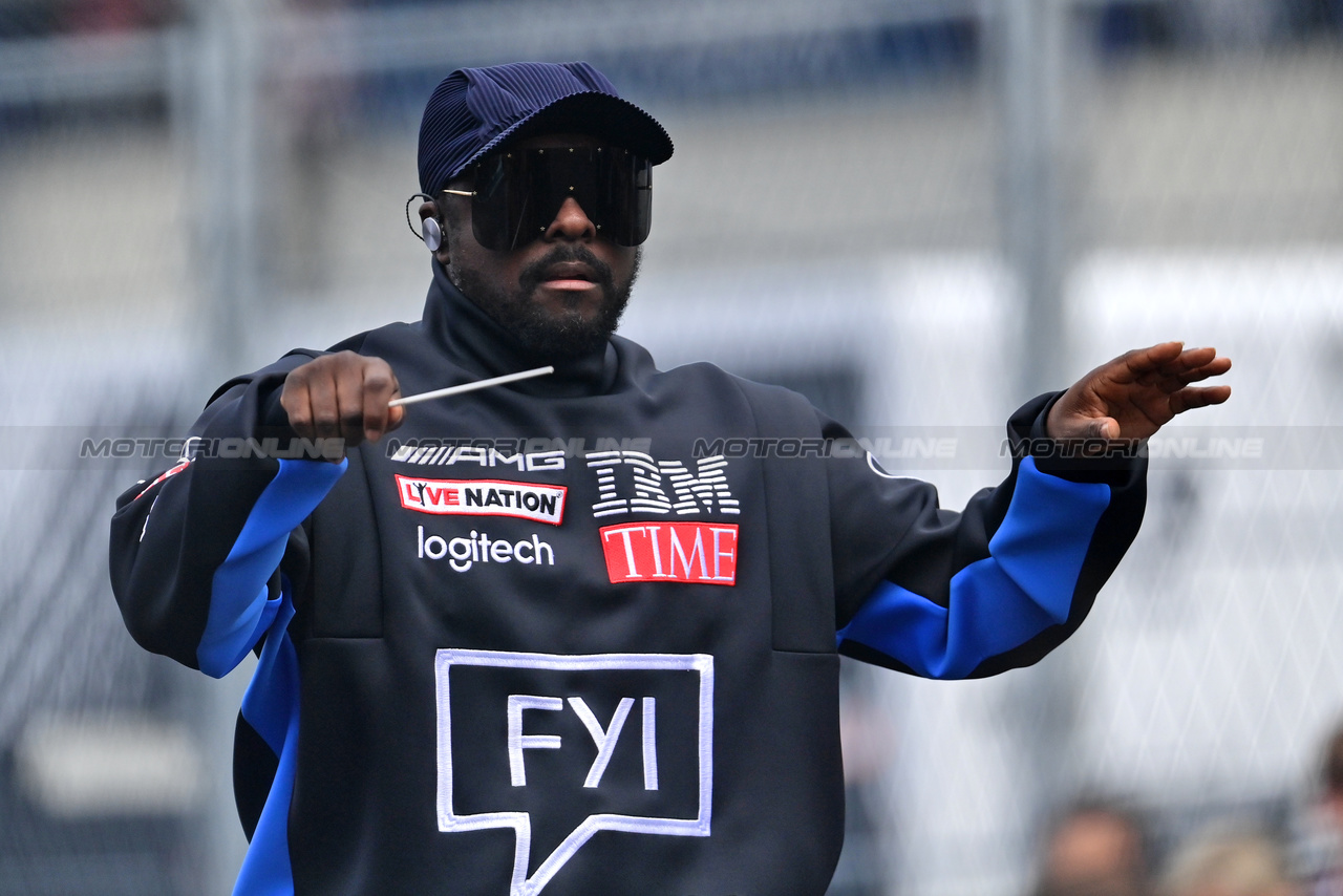 GP MIAMI, will.i.am (USA) Black Eyed Peas on the grid.

07.05.2023. Formula 1 World Championship, Rd 5, Miami Grand Prix, Miami, Florida, USA, Gara Day.

- www.xpbimages.com, EMail: requests@xpbimages.com ¬© Copyright: Price / XPB Images