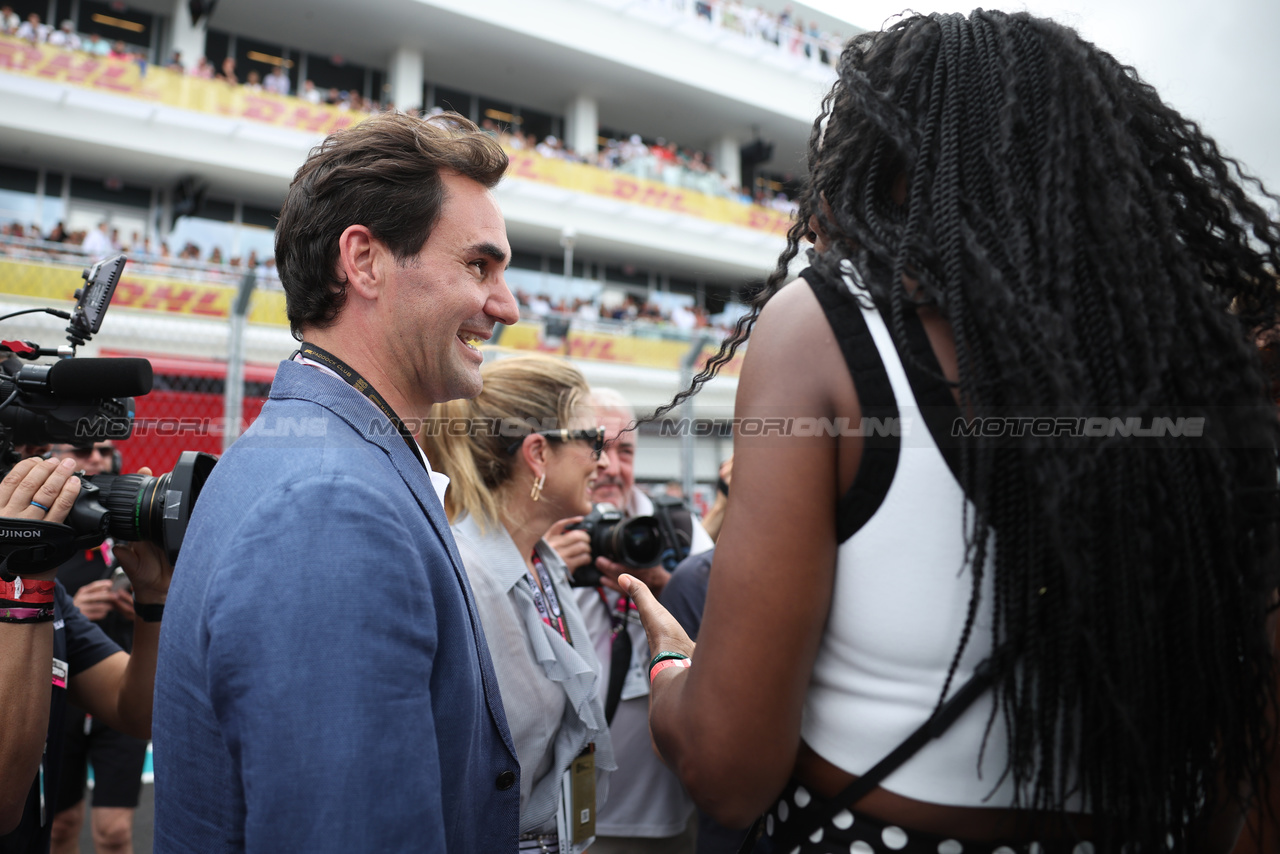 GP MIAMI, Roger Federer (SUI) Tennis Player on the grid.

07.05.2023. Formula 1 World Championship, Rd 5, Miami Grand Prix, Miami, Florida, USA, Gara Day.

 - www.xpbimages.com, EMail: requests@xpbimages.com ¬© Copyright: Gilbert / XPB Images