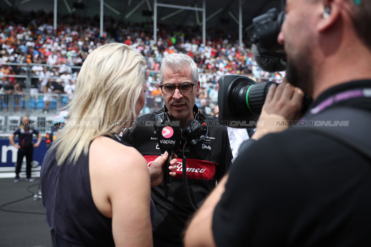 GP MIAMI, Alessandro Alunni Bravi (ITA) Alfa Romeo F1 Team Managing Director e Team Representative on the grid.

07.05.2023. Formula 1 World Championship, Rd 5, Miami Grand Prix, Miami, Florida, USA, Gara Day.

 - www.xpbimages.com, EMail: requests@xpbimages.com ¬© Copyright: Gilbert / XPB Images