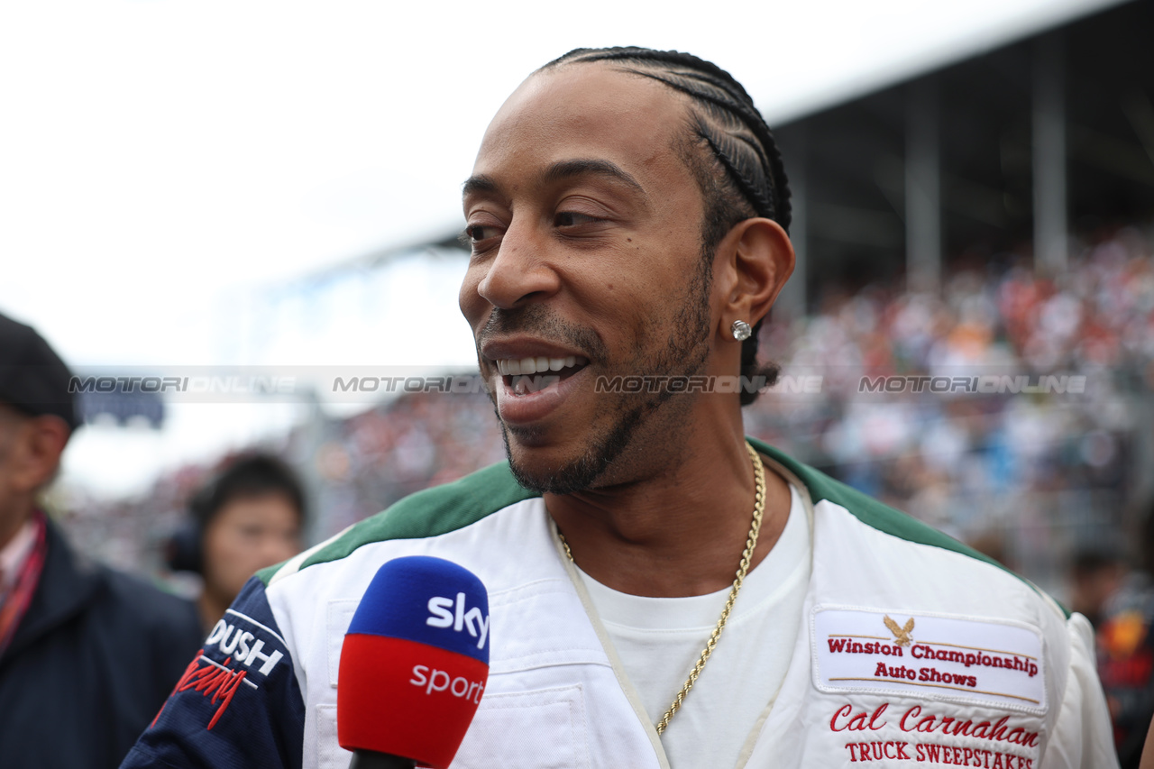 GP MIAMI, Ludacris (USA) Rapper on the grid.

07.05.2023. Formula 1 World Championship, Rd 5, Miami Grand Prix, Miami, Florida, USA, Gara Day.

 - www.xpbimages.com, EMail: requests@xpbimages.com ¬© Copyright: Gilbert / XPB Images