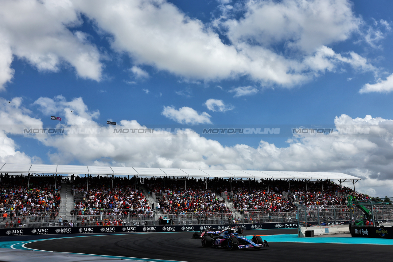 GP MIAMI, Esteban Ocon (FRA) Alpine F1 Team A523.

07.05.2023. Formula 1 World Championship, Rd 5, Miami Grand Prix, Miami, Florida, USA, Gara Day.

 - www.xpbimages.com, EMail: requests@xpbimages.com ¬© Copyright: Coates / XPB Images