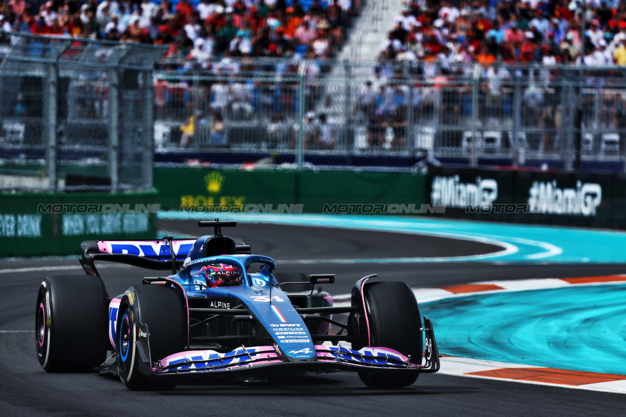 GP MIAMI, Esteban Ocon (FRA) Alpine F1 Team A523.

07.05.2023. Formula 1 World Championship, Rd 5, Miami Grand Prix, Miami, Florida, USA, Gara Day.

- www.xpbimages.com, EMail: requests@xpbimages.com ¬© Copyright: Charniaux / XPB Images