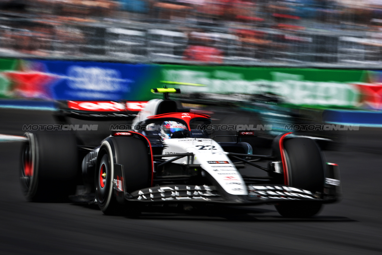 GP MIAMI, Yuki Tsunoda (JPN) AlphaTauri AT04.

07.05.2023. Formula 1 World Championship, Rd 5, Miami Grand Prix, Miami, Florida, USA, Gara Day.

- www.xpbimages.com, EMail: requests@xpbimages.com ¬© Copyright: Charniaux / XPB Images