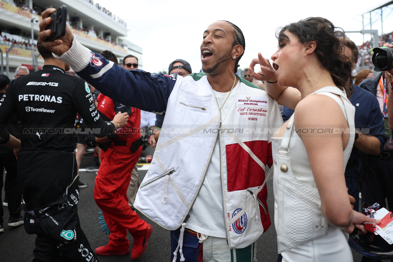 GP MIAMI, Ludacris (USA) Rapper on the grid.

07.05.2023. Formula 1 World Championship, Rd 5, Miami Grand Prix, Miami, Florida, USA, Gara Day.

 - www.xpbimages.com, EMail: requests@xpbimages.com ¬© Copyright: Gilbert / XPB Images