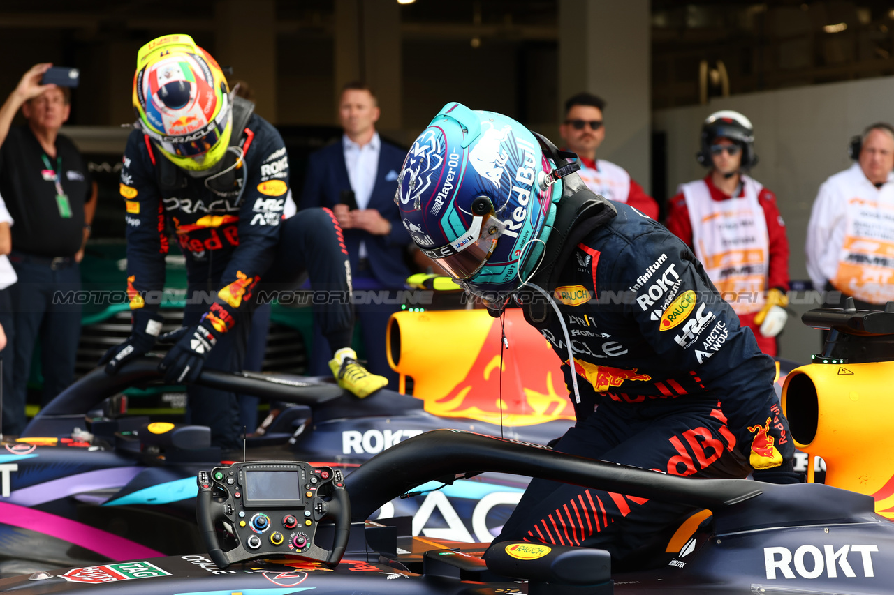 GP MIAMI, 1st place Max Verstappen (NLD) Red Bull Racing RB19, 2nd place Sergio Perez (MEX) Red Bull Racing RB19.
07.05.2023. Formula 1 World Championship, Rd 5, Miami Grand Prix, Miami, Florida, USA, Gara Day.
- www.xpbimages.com, EMail: requests@xpbimages.com ¬© Copyright: Batchelor / XPB Images