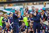 GP MIAMI, (L to R): Christian Horner (GBR) Red Bull Racing Team Principal; Adrian Newey (GBR) Red Bull Racing Chief Technical Officer; e Sergio Perez (MEX) Red Bull Racing, at a team celebration photo.
07.05.2023. Formula 1 World Championship, Rd 5, Miami Grand Prix, Miami, Florida, USA, Gara Day.
 - www.xpbimages.com, EMail: requests@xpbimages.com ¬© Copyright: Gilbert / XPB Images