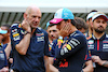 GP MIAMI, (L to R): Adrian Newey (GBR) Red Bull Racing Chief Technical Officer with Sergio Perez (MEX) Red Bull Racing.
07.05.2023. Formula 1 World Championship, Rd 5, Miami Grand Prix, Miami, Florida, USA, Gara Day.
 - www.xpbimages.com, EMail: requests@xpbimages.com ¬© Copyright: Coates / XPB Images