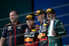 GP MIAMI, The podium (L to R): Oliver Hughes (GBR) Red Bull Racing Chief Marketing Officer; Sergio Perez (MEX) Red Bull Racing, second; Max Verstappen (NLD) Red Bull Racing, vincitore; Fernando Alonso (ESP) Aston Martin F1 Team, third.
07.05.2023. Formula 1 World Championship, Rd 5, Miami Grand Prix, Miami, Florida, USA, Gara Day.
- www.xpbimages.com, EMail: requests@xpbimages.com ¬© Copyright: Price / XPB Images