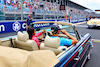 GP MIAMI, Alexander Albon (THA) Williams Racing on the drivers' parade.
07.05.2023. Formula 1 World Championship, Rd 5, Miami Grand Prix, Miami, Florida, USA, Gara Day.
- www.xpbimages.com, EMail: requests@xpbimages.com ¬© Copyright: Batchelor / XPB Images