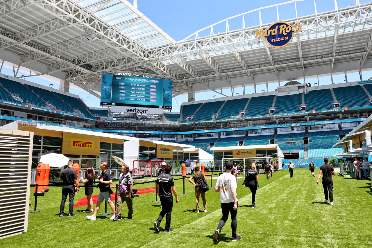 GP MIAMI, Circuit Atmosfera - the F1 Paddock contained inside the Hard Rock Stadium.

04.05.2023. Formula 1 World Championship, Rd 5, Miami Grand Prix, Miami, Florida, USA, Preparation Day.

- www.xpbimages.com, EMail: requests@xpbimages.com ¬© Copyright: Batchelor / XPB Images