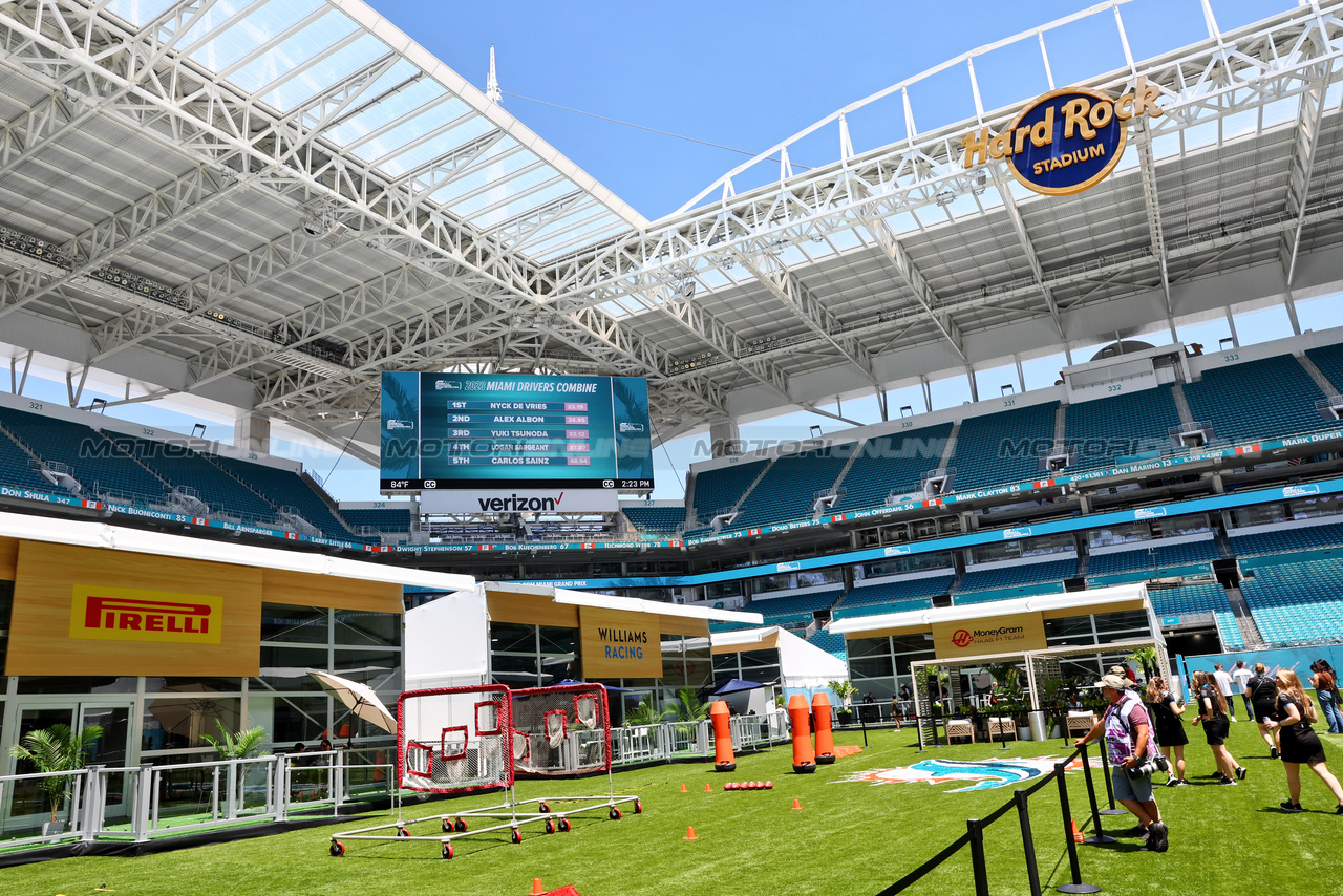 GP MIAMI, Circuit Atmosfera - the F1 Paddock contained inside the Hard Rock Stadium.

04.05.2023. Formula 1 World Championship, Rd 5, Miami Grand Prix, Miami, Florida, USA, Preparation Day.

- www.xpbimages.com, EMail: requests@xpbimages.com ¬© Copyright: Batchelor / XPB Images