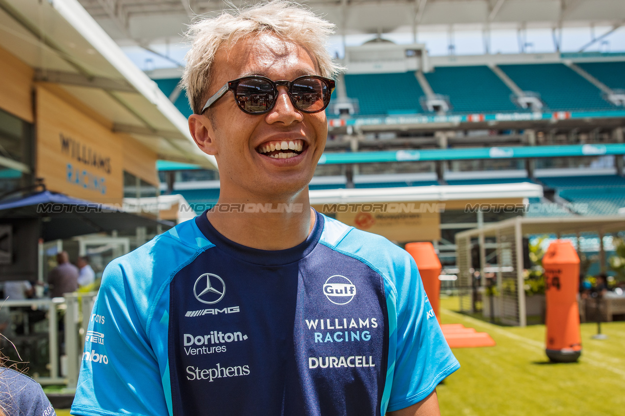 GP MIAMI, Alexander Albon (THA) Williams Racing.

04.05.2023. Formula 1 World Championship, Rd 5, Miami Grand Prix, Miami, Florida, USA, Preparation Day.

- www.xpbimages.com, EMail: requests@xpbimages.com ¬© Copyright: Bearne / XPB Images