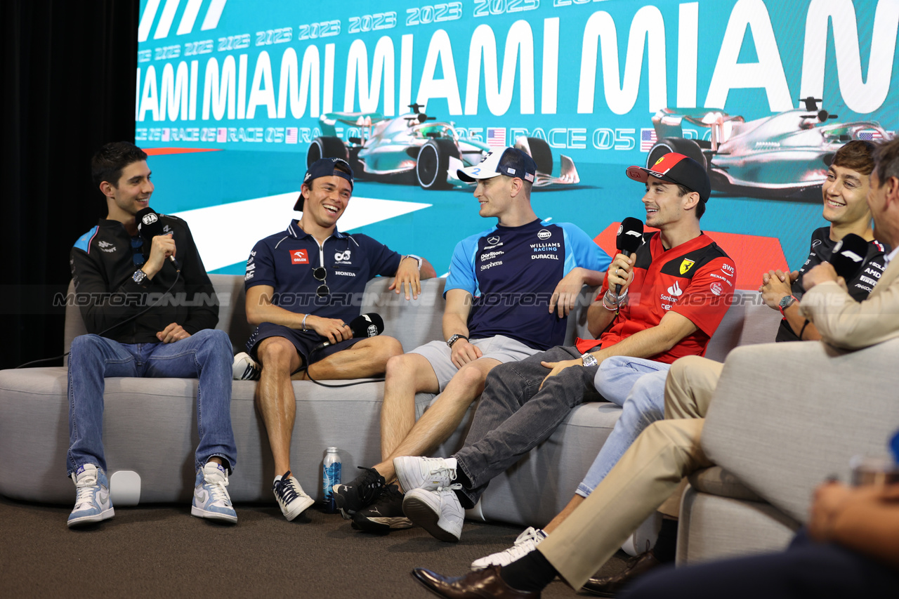 GP MIAMI, (L to R): Esteban Ocon (FRA) Alpine F1 Team; Nyck de Vries (NLD) AlphaTauri; Logan Sargeant (USA) Williams Racing; Charles Leclerc (MON) Ferrari; e George Russell (GBR) Mercedes AMG F1, in the FIA Press Conference.

04.05.2023. Formula 1 World Championship, Rd 5, Miami Grand Prix, Miami, Florida, USA, Preparation Day.

- www.xpbimages.com, EMail: requests@xpbimages.com ¬© Copyright: XPB Images