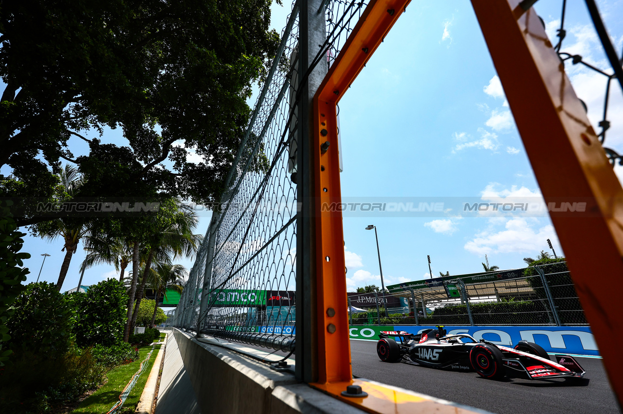 GP MIAMI, Nico Hulkenberg (GER), Haas F1 Team 
06.05.2023. Formula 1 World Championship, Rd 5, Miami Grand Prix, Miami, Florida, USA, Qualifiche Day.
- www.xpbimages.com, EMail: requests@xpbimages.com ¬© Copyright: Charniaux / XPB Images