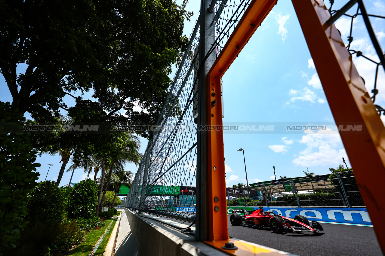 GP MIAMI, Carlos Sainz Jr (ESP), Ferrari 
06.05.2023. Formula 1 World Championship, Rd 5, Miami Grand Prix, Miami, Florida, USA, Qualifiche Day.
- www.xpbimages.com, EMail: requests@xpbimages.com ¬© Copyright: Charniaux / XPB Images