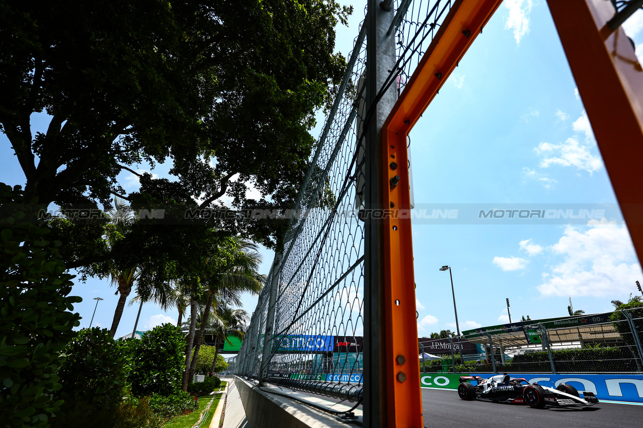 GP MIAMI, Yuki Tsunoda (JPN), Scuderia Alpha Tauri 
06.05.2023. Formula 1 World Championship, Rd 5, Miami Grand Prix, Miami, Florida, USA, Qualifiche Day.
- www.xpbimages.com, EMail: requests@xpbimages.com ¬© Copyright: Charniaux / XPB Images