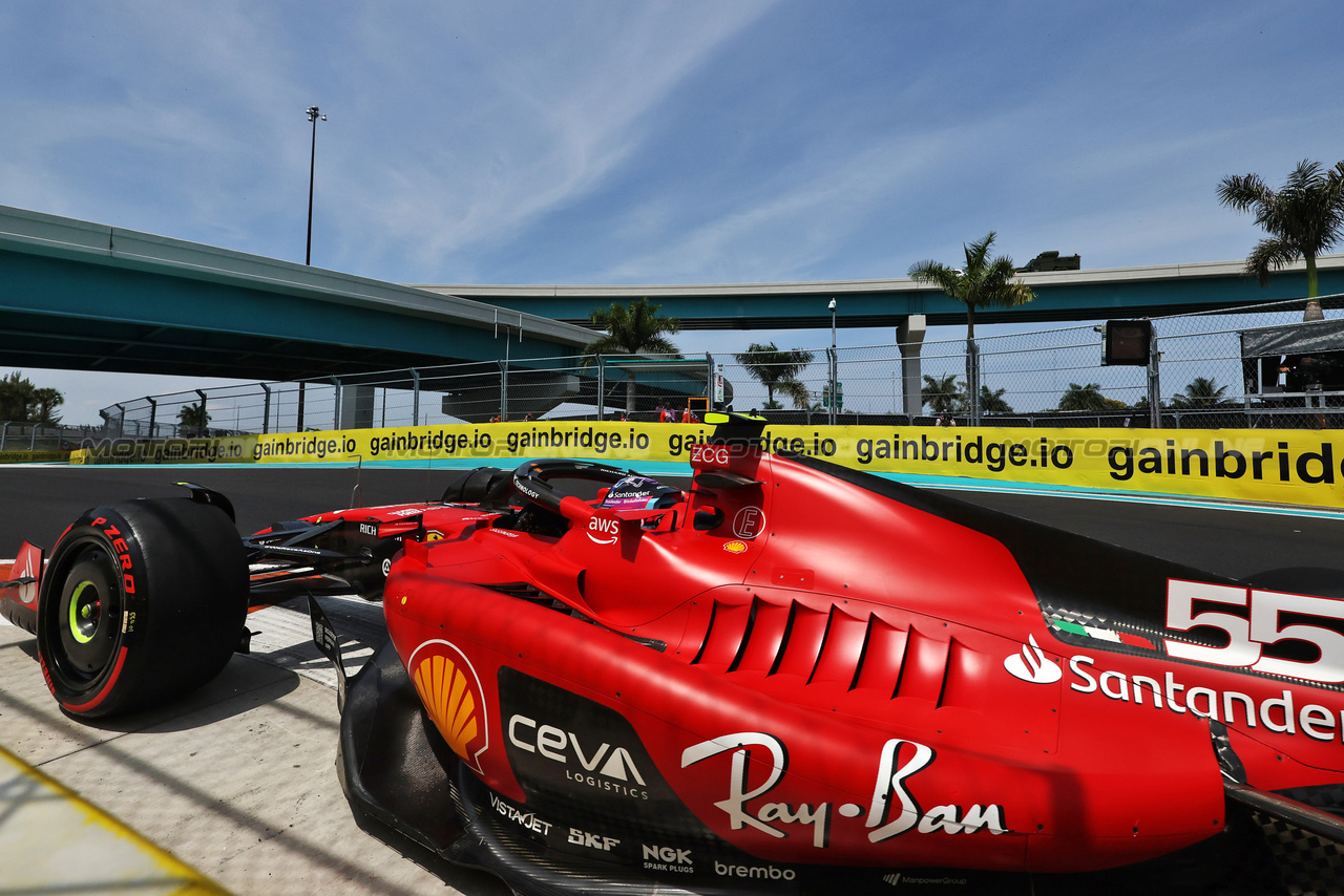 GP MIAMI, Carlos Sainz Jr (ESP) Ferrari SF-23.

05.05.2023. Formula 1 World Championship, Rd 5, Miami Grand Prix, Miami, Florida, USA, Practice Day.

- www.xpbimages.com, EMail: requests@xpbimages.com ¬© Copyright: Bearne / XPB Images