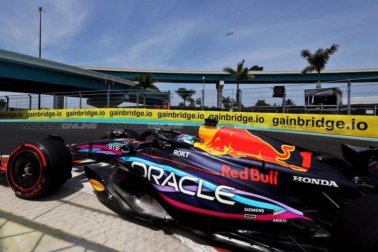GP MIAMI, Max Verstappen (NLD) Red Bull Racing RB19.

05.05.2023. Formula 1 World Championship, Rd 5, Miami Grand Prix, Miami, Florida, USA, Practice Day.

- www.xpbimages.com, EMail: requests@xpbimages.com ¬© Copyright: Bearne / XPB Images