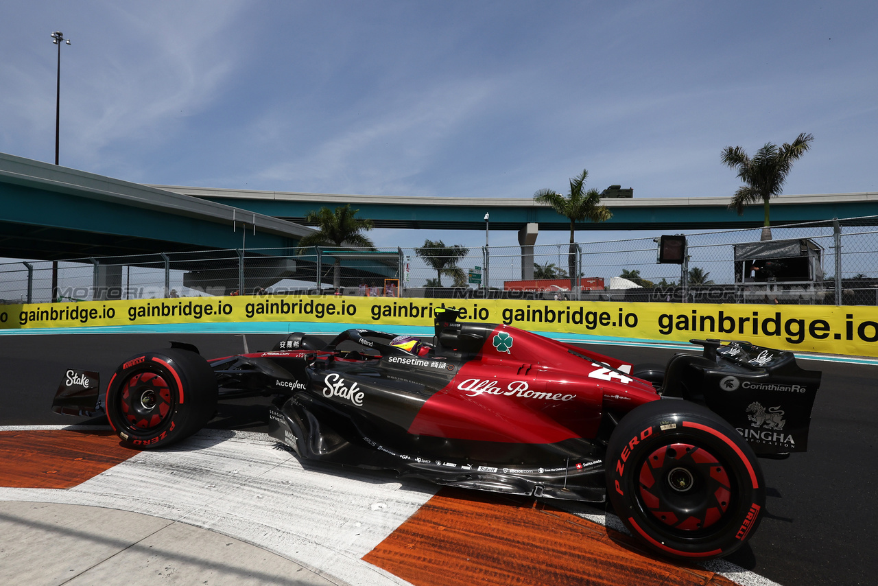GP MIAMI, Zhou Guanyu (CHN) Alfa Romeo F1 Team C43.

05.05.2023. Formula 1 World Championship, Rd 5, Miami Grand Prix, Miami, Florida, USA, Practice Day.

- www.xpbimages.com, EMail: requests@xpbimages.com ¬© Copyright: Bearne / XPB Images