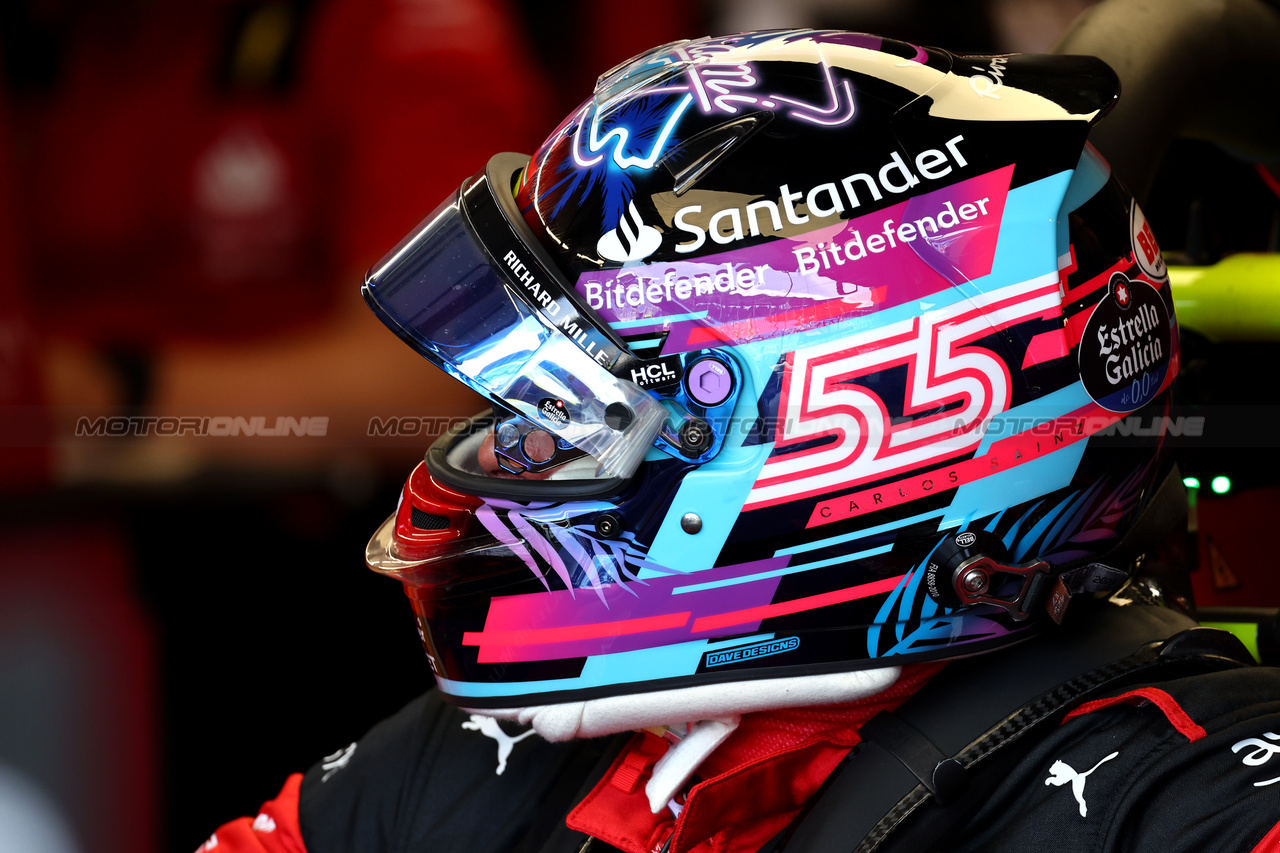 GP MIAMI, Carlos Sainz Jr (ESP) Ferrari SF-23.

05.05.2023. Formula 1 World Championship, Rd 5, Miami Grand Prix, Miami, Florida, USA, Practice Day.

- www.xpbimages.com, EMail: requests@xpbimages.com ¬© Copyright: Batchelor / XPB Images