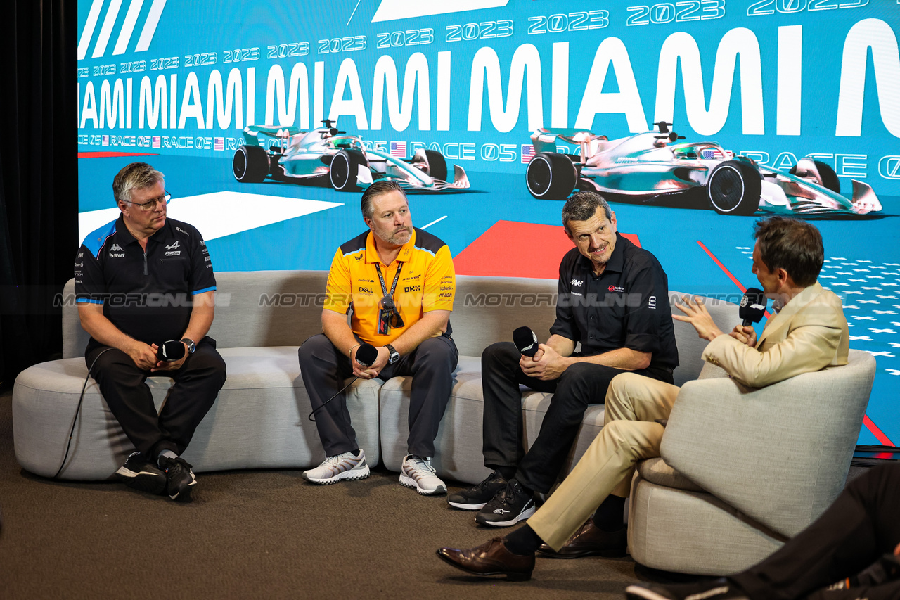 GP MIAMI, (L to R): Otmar Szafnauer (USA) Alpine F1 Team, Team Principal; Zak Brown (USA) McLaren Executive Director; e Guenther Steiner (ITA) Haas F1 Team Prinicipal, in the FIA Press Conference.

05.05.2023. Formula 1 World Championship, Rd 5, Miami Grand Prix, Miami, Florida, USA, Practice Day.

- www.xpbimages.com, EMail: requests@xpbimages.com ¬© Copyright: XPB Images