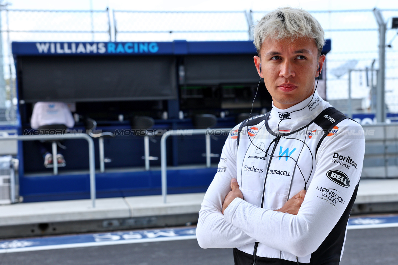 GP MIAMI, Alexander Albon (THA) Williams Racing.

05.05.2023. Formula 1 World Championship, Rd 5, Miami Grand Prix, Miami, Florida, USA, Practice Day.

- www.xpbimages.com, EMail: requests@xpbimages.com ¬© Copyright: Batchelor / XPB Images