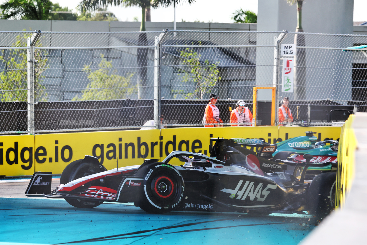 GP MIAMI, Kevin Magnussen (DEN) Haas VF-23 spins in the second practice session.

05.05.2023. Formula 1 World Championship, Rd 5, Miami Grand Prix, Miami, Florida, USA, Practice Day.

 - www.xpbimages.com, EMail: requests@xpbimages.com ¬© Copyright: Coates / XPB Images