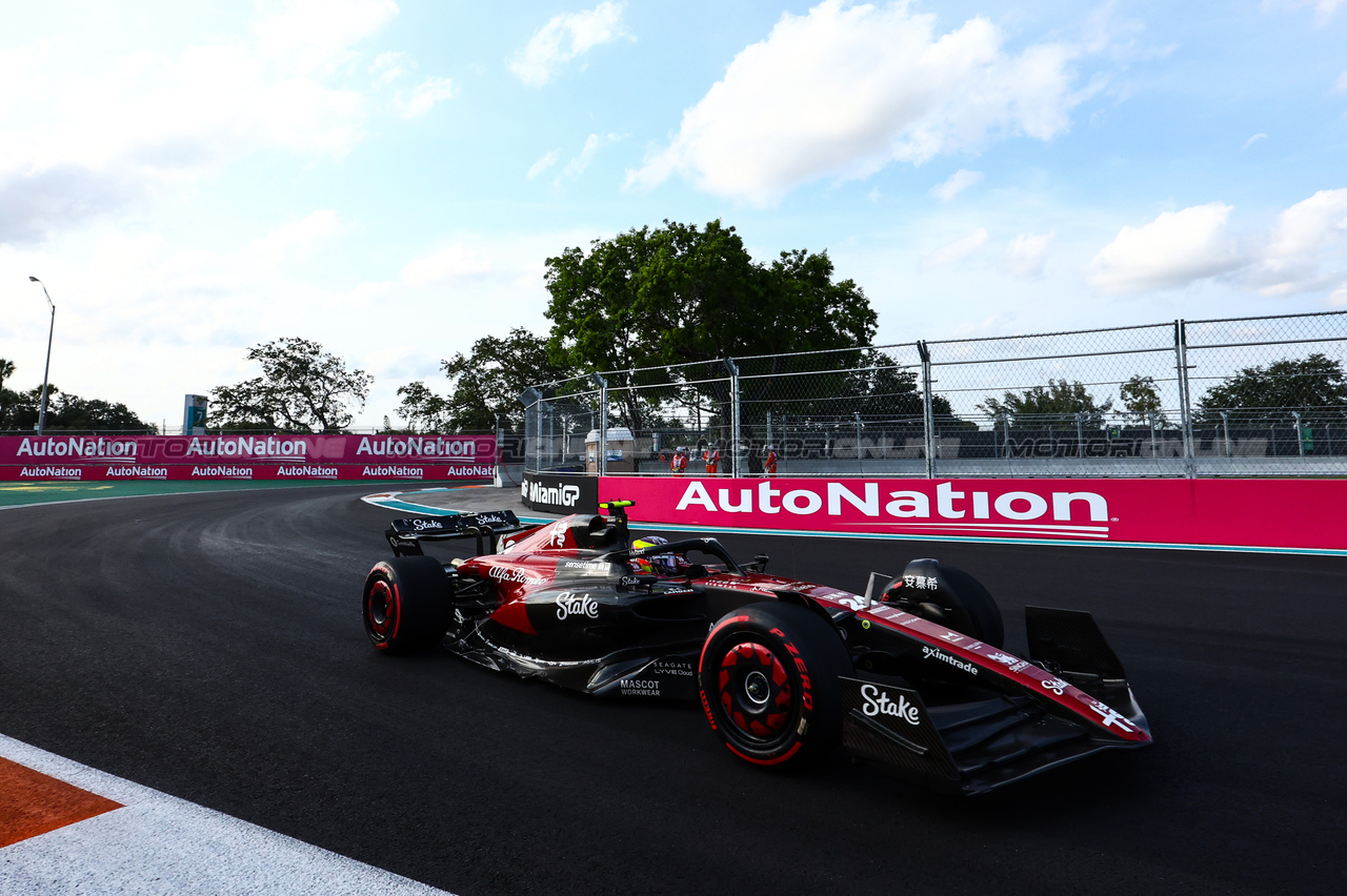 GP MIAMI, Guanyu Zhou (CHI), Alfa Romeo Racing 
05.05.2023. Formula 1 World Championship, Rd 5, Miami Grand Prix, Miami, Florida, USA, Practice Day.
- www.xpbimages.com, EMail: requests@xpbimages.com ¬© Copyright: Charniaux / XPB Images