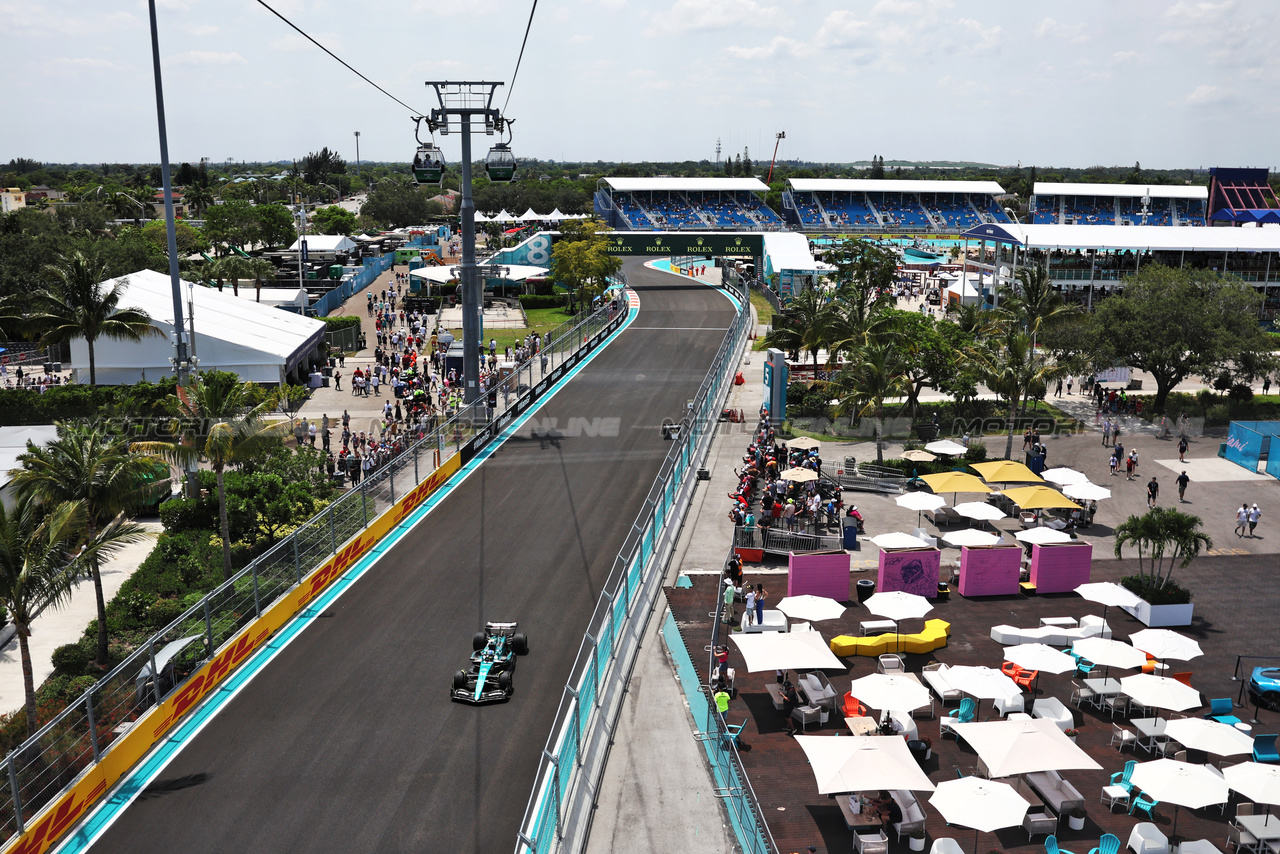 GP MIAMI, Fernando Alonso (ESP) Aston Martin F1 Team AMR23.

05.05.2023. Formula 1 World Championship, Rd 5, Miami Grand Prix, Miami, Florida, USA, Practice Day.

- www.xpbimages.com, EMail: requests@xpbimages.com ¬© Copyright: Moy / XPB Images
