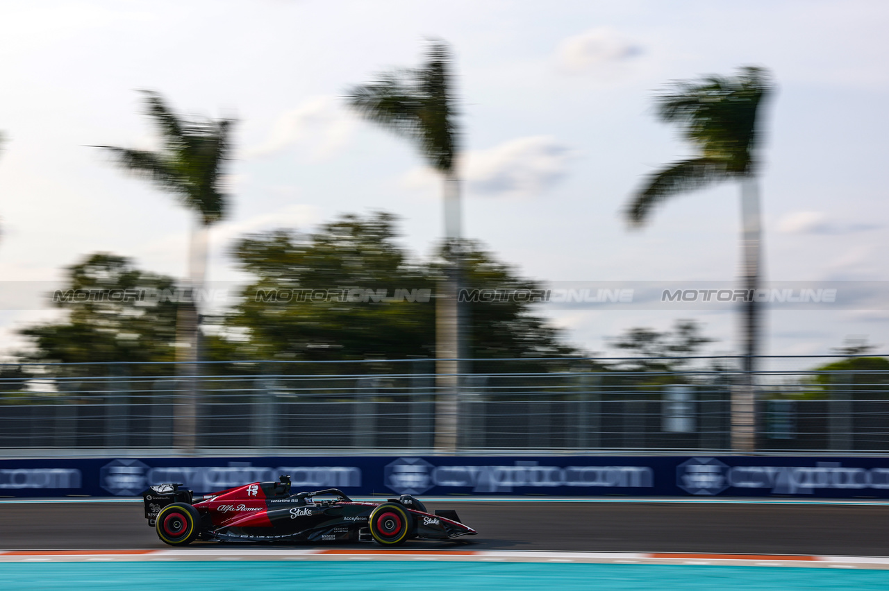 GP MIAMI, Valtteri Bottas (FIN), Alfa Romeo Racing 
05.05.2023. Formula 1 World Championship, Rd 5, Miami Grand Prix, Miami, Florida, USA, Practice Day.
- www.xpbimages.com, EMail: requests@xpbimages.com ¬© Copyright: Charniaux / XPB Images